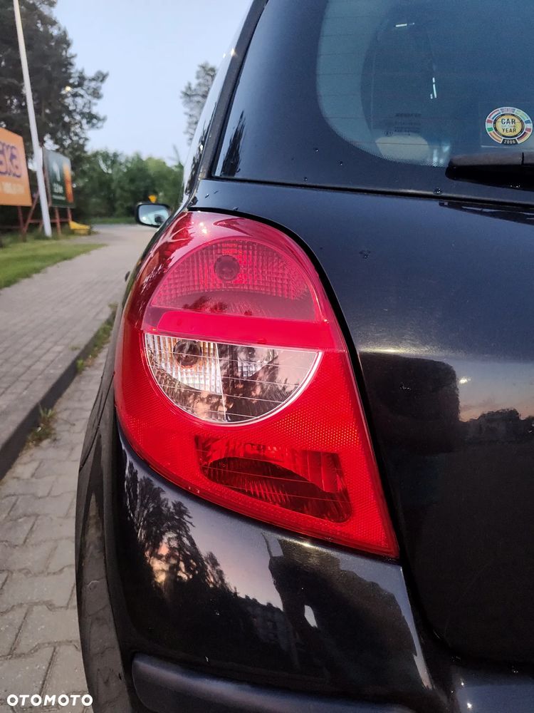Renault Clio - 11