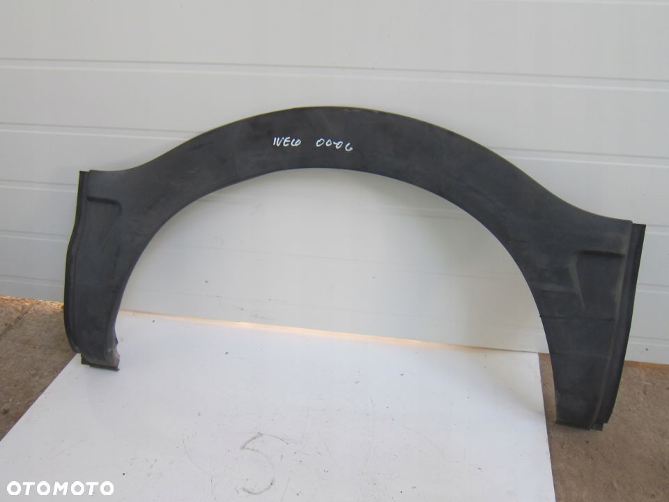 LISTWA BOCZNA IVECO DAILY 00-06R - 1