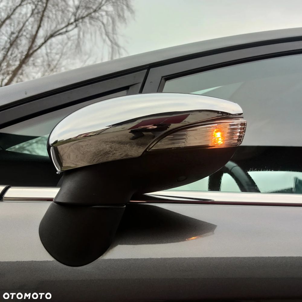 Ford Fiesta - 9