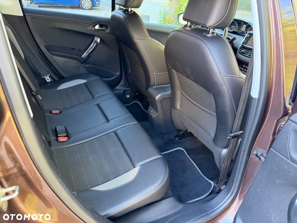 Peugeot 2008 120 VTI Allure - 17