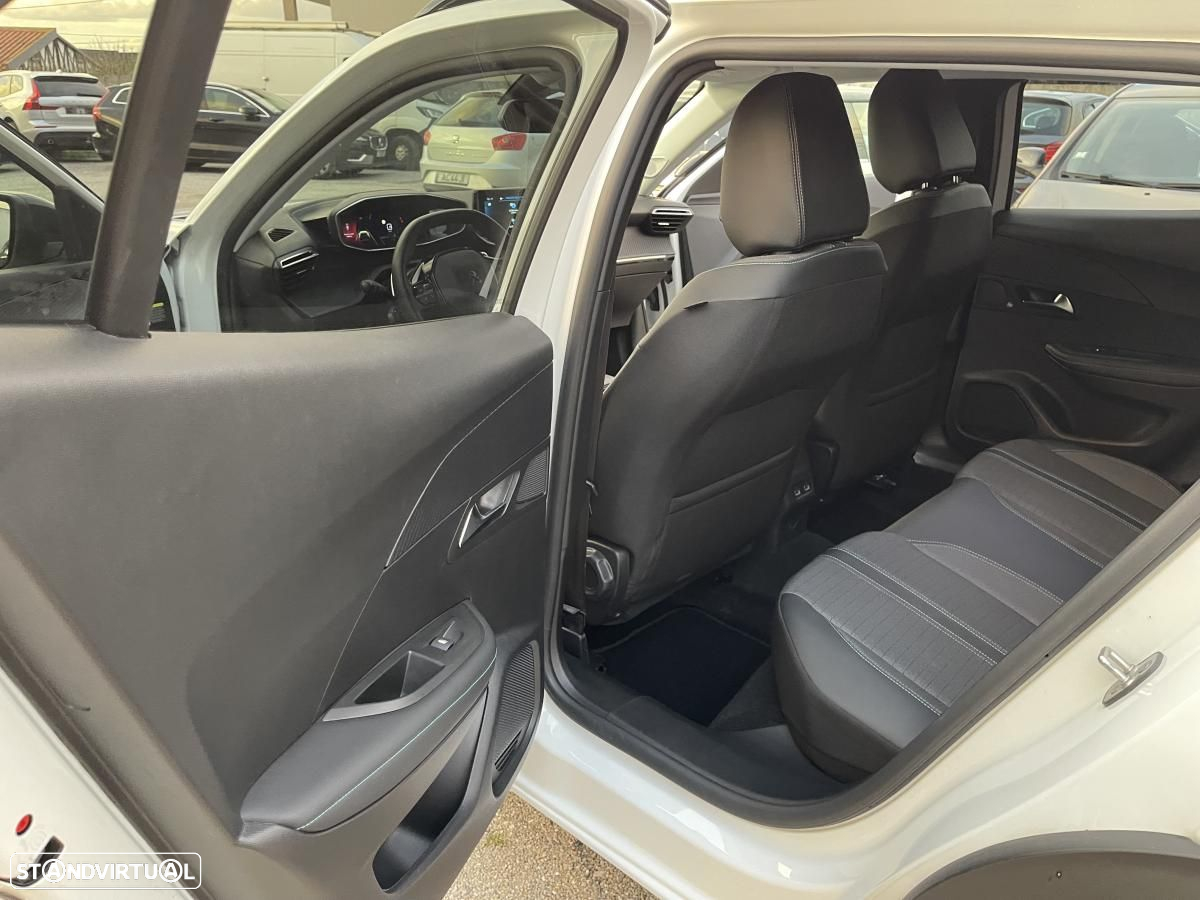 Peugeot 2008 1.5 BlueHDi Allure Pack EAT8 - 18