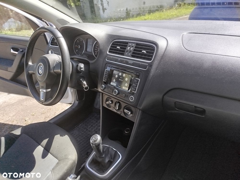 Volkswagen Polo - 5