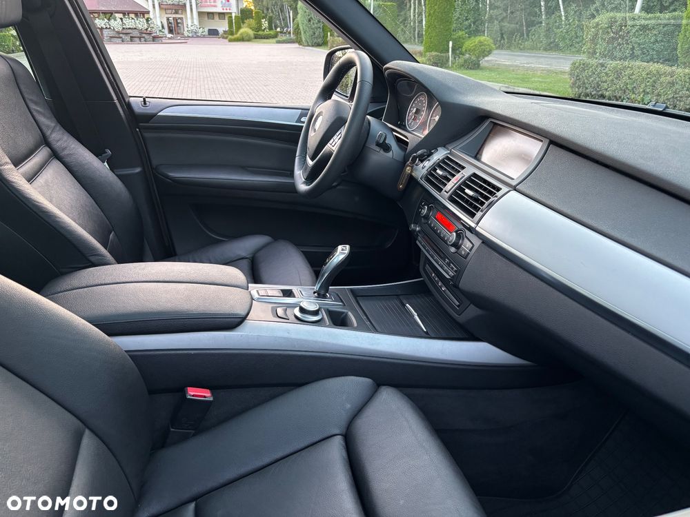 BMW X5 xDrive30d - 27