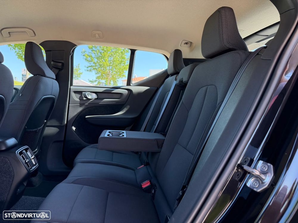 Volvo XC 40 2.0 D3 Momentum Plus Geartronic - 8