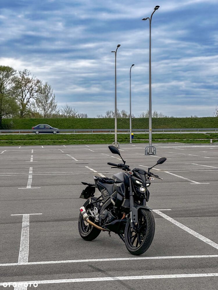Yamaha MT - 12