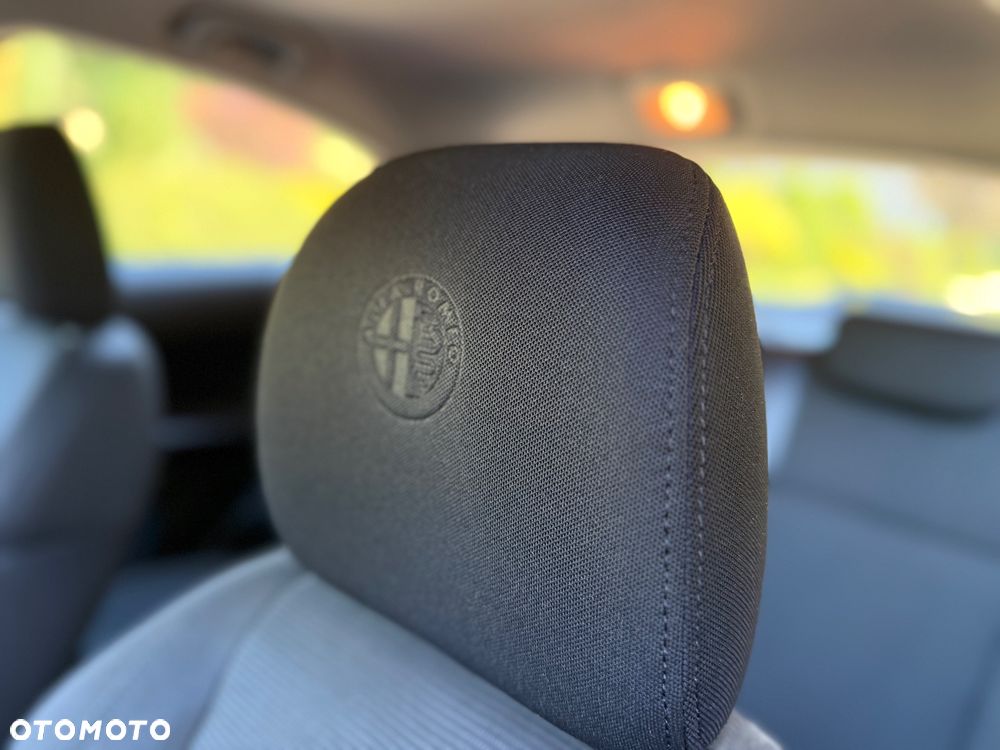 Alfa Romeo Giulietta 1.4 TB Distinctive - 26