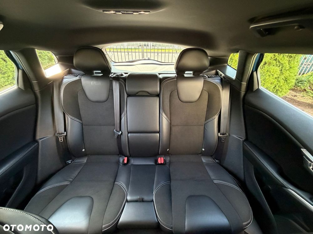 Volvo V40 D2 Drive-E R-Design Momentum - 7