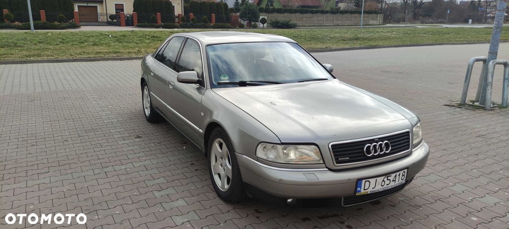 Audi A8 - 7