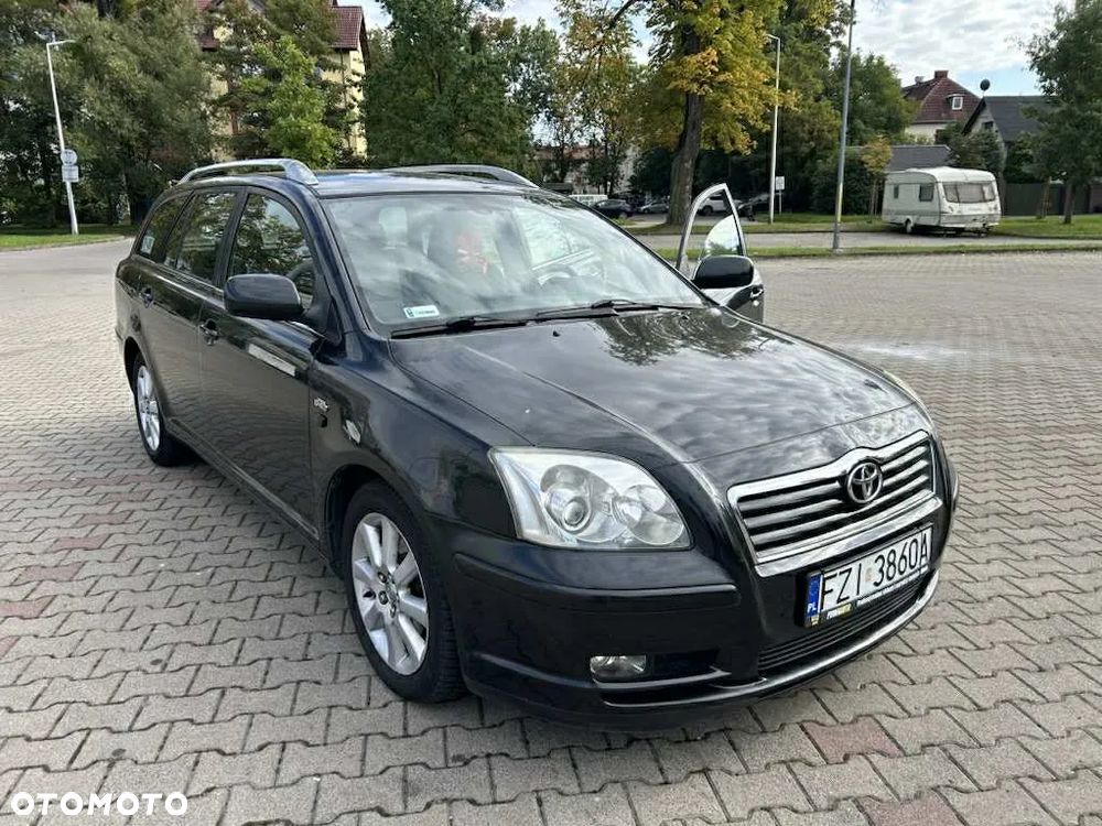 Toyota Avensis 2.0 D-4D High - 1