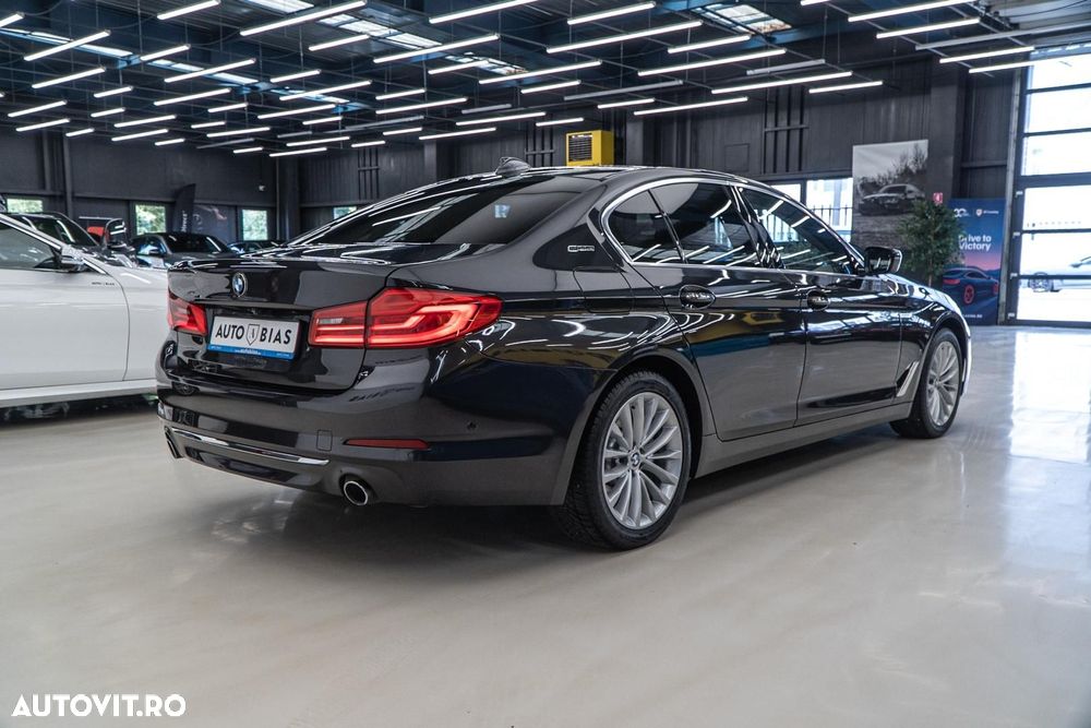 BMW Seria 5 530e iPerformance Aut. Luxury Line - 8