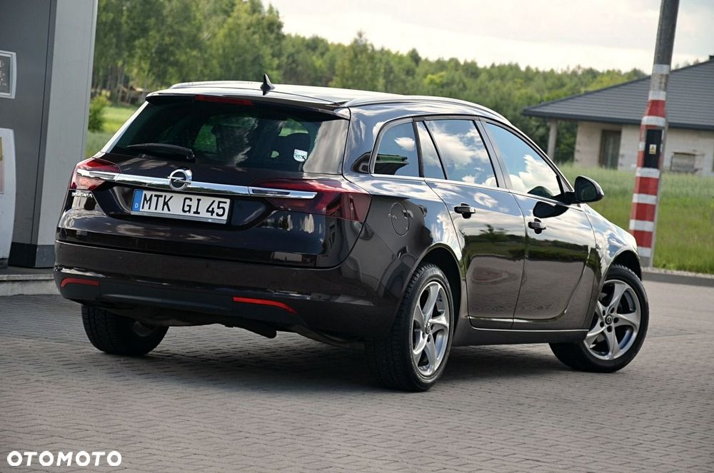 Opel Insignia - 11