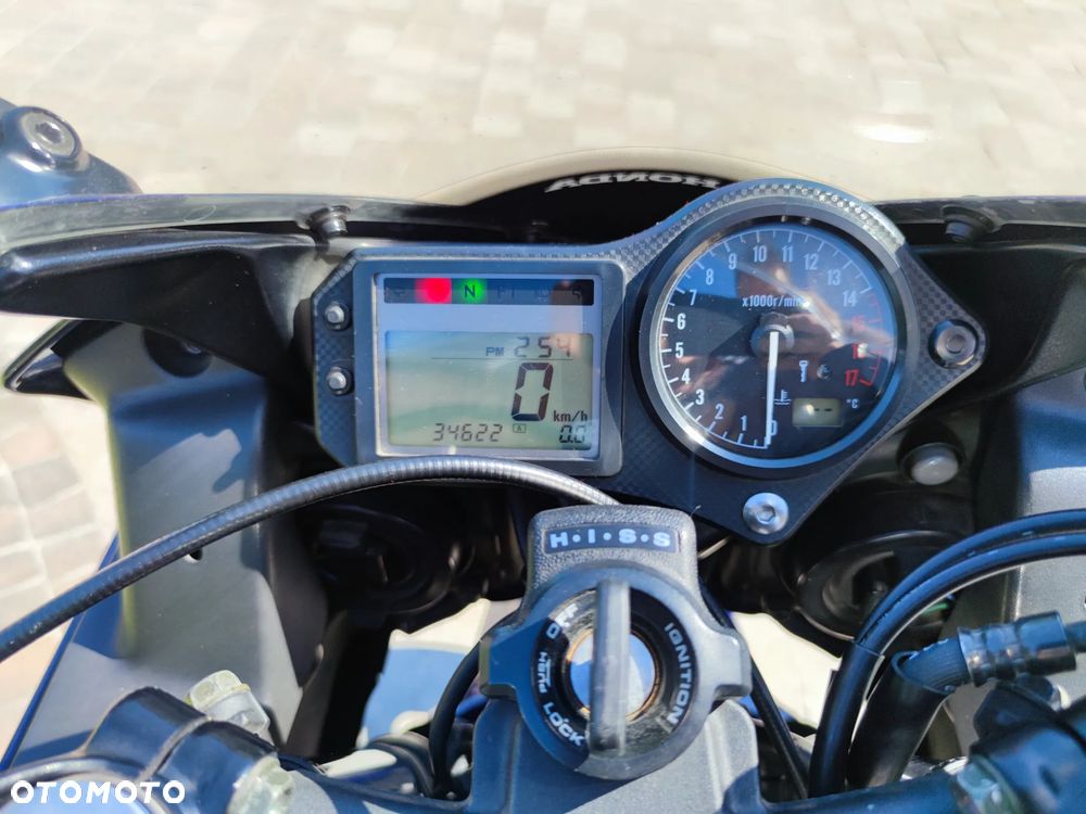 Honda CBR - 11