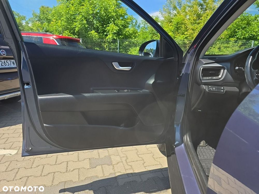 Kia Stonic - 5