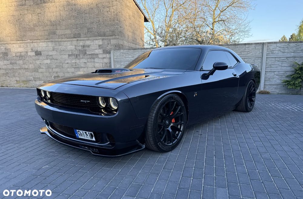Dodge Challenger - 3
