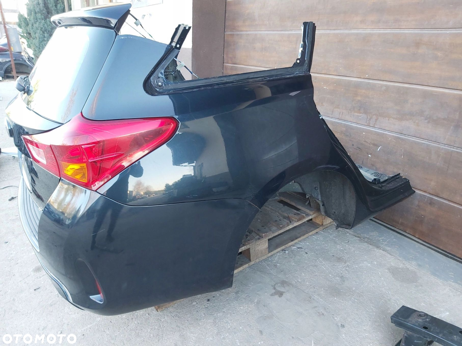 Toyota Auris II KOMBI kompletny tył zderzak klapa lampa ćwiartka pas tylny - 3