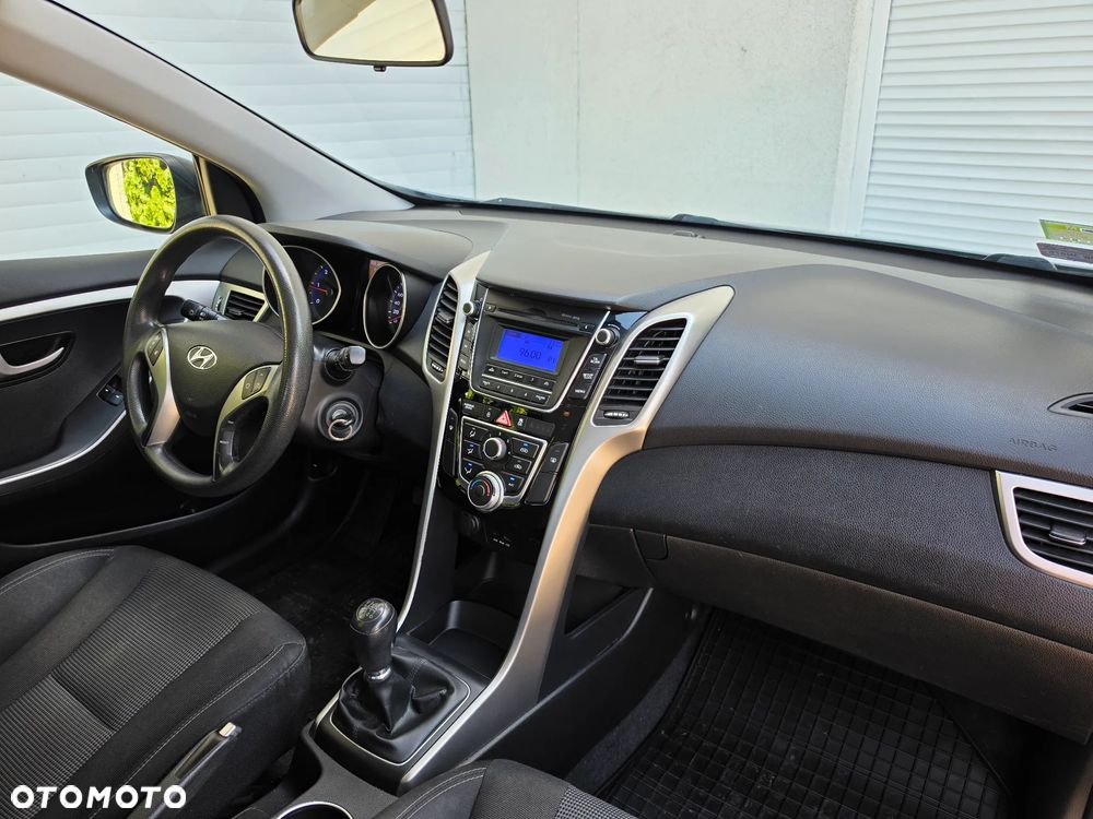 Hyundai i30 1.6 CRDi Classic - 6