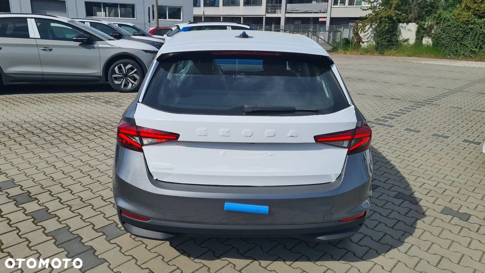 Skoda Fabia 1.0 TSI Drive - 7