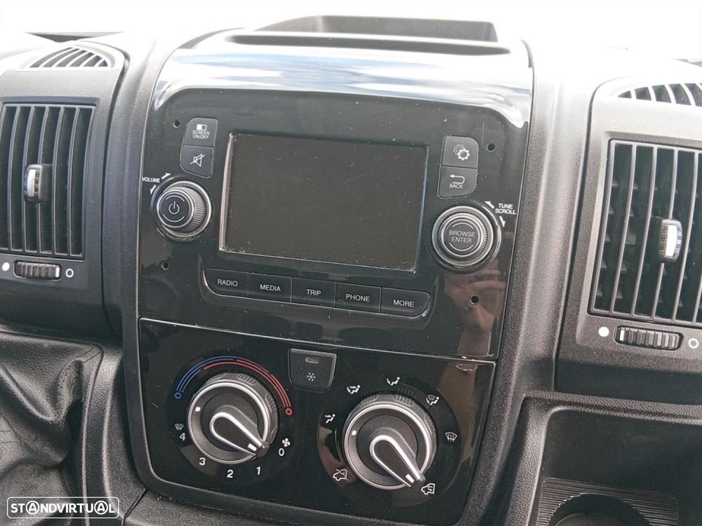Fiat Ducato Furgão 35 3.0 Metano/Gasolina 140 LH2 3L E6D - 12