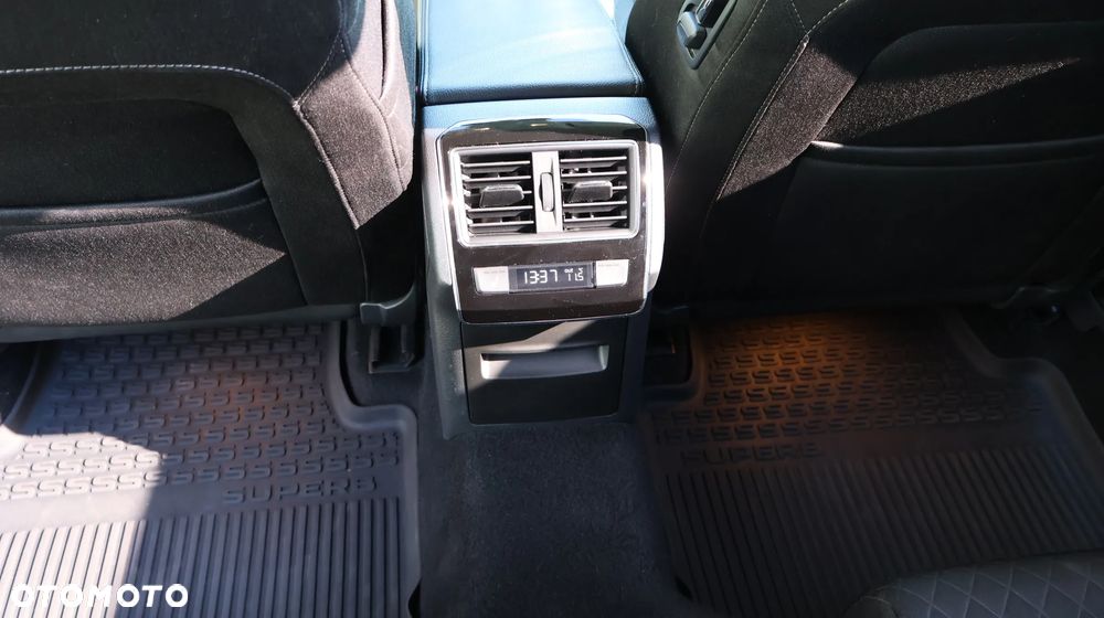 Skoda Superb 1.5 TSI ACT Style DSG - 7