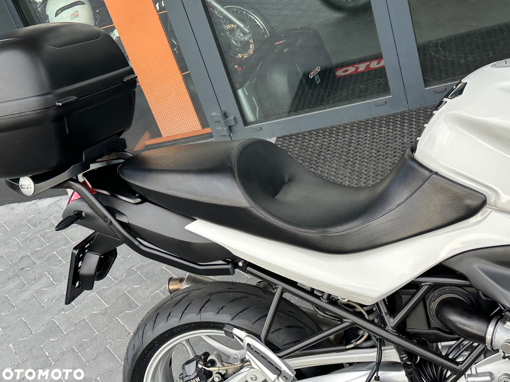 BMW R - 12