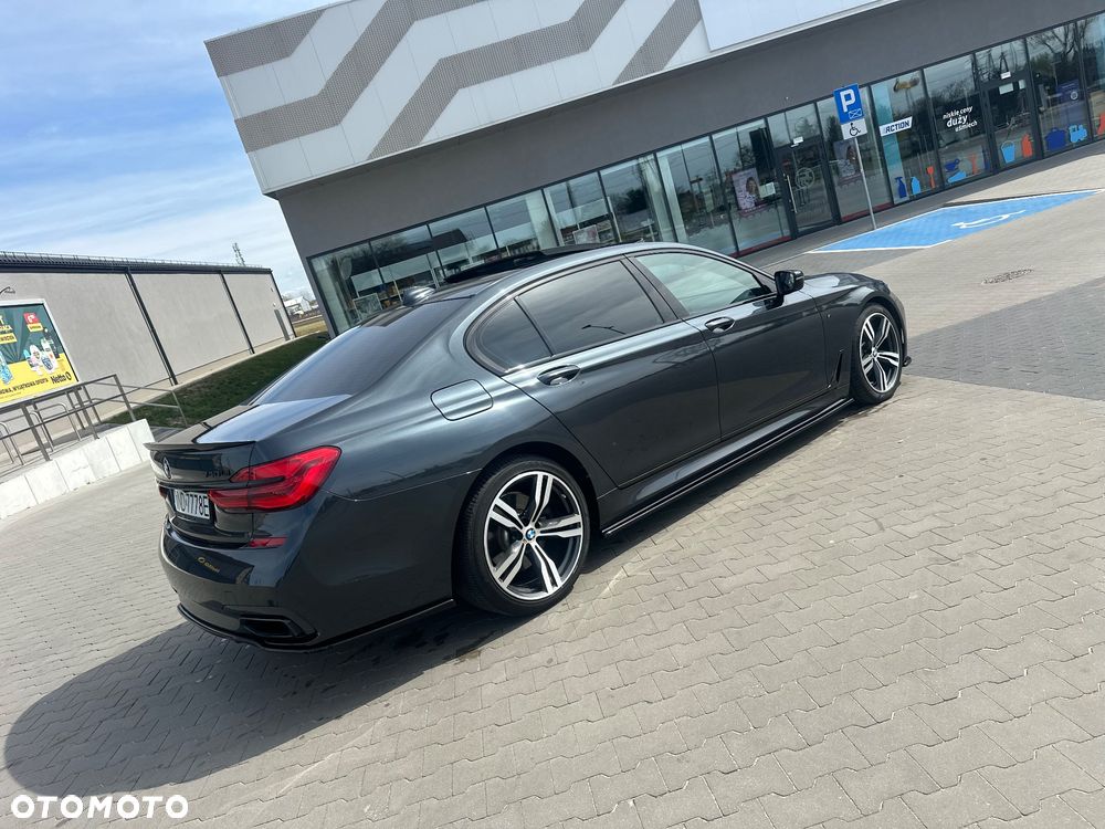 BMW Seria 7 740Li - 8