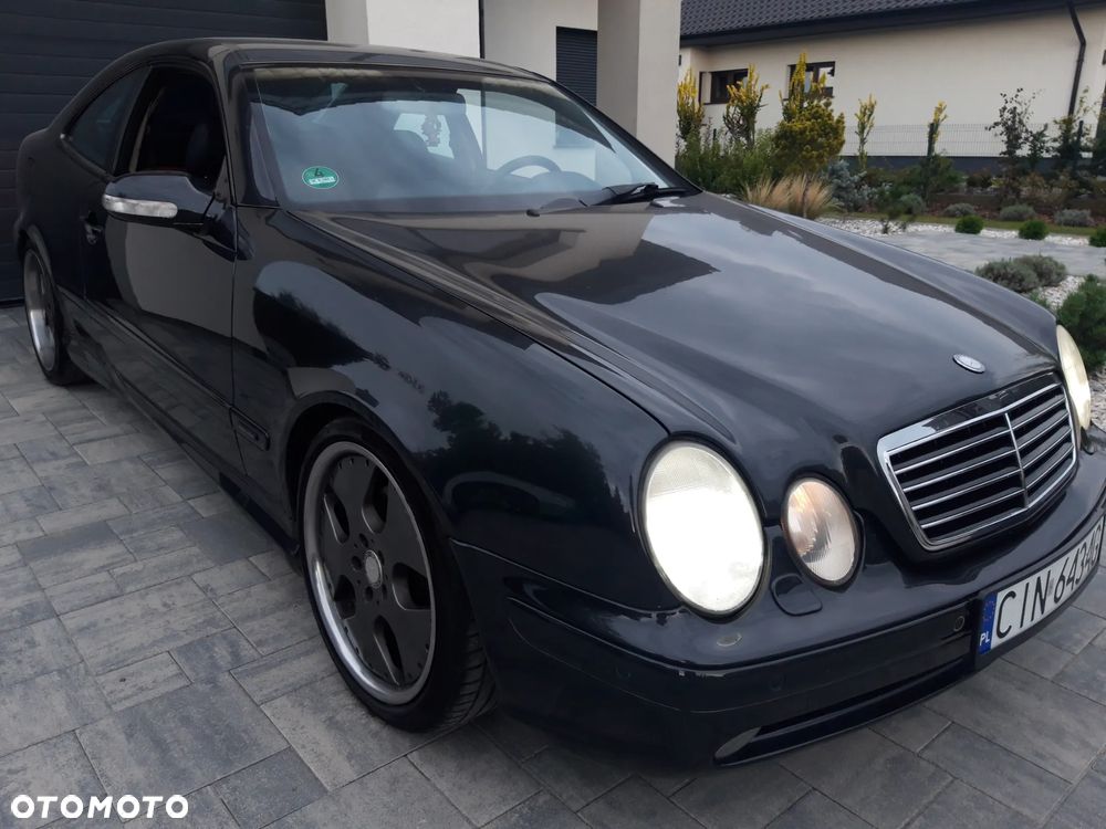 Mercedes-Benz CLK - 4