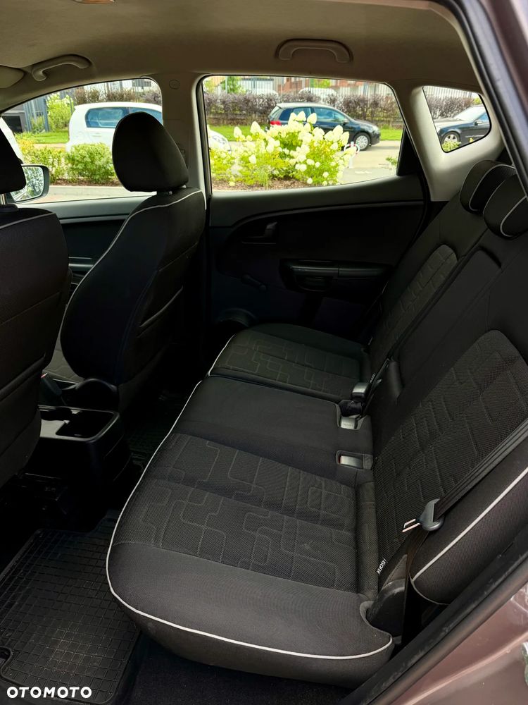 Kia Venga 1.4 L - 5