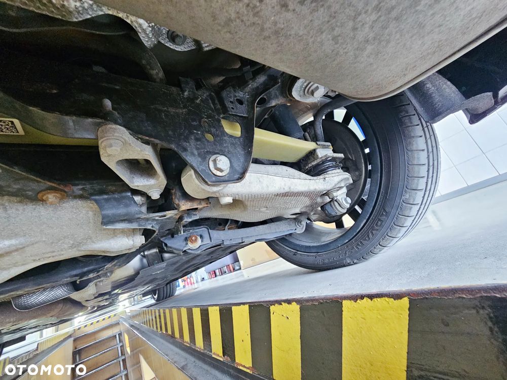 Volvo V60 T6 AWD Recharge Geartronic RDesign - 30