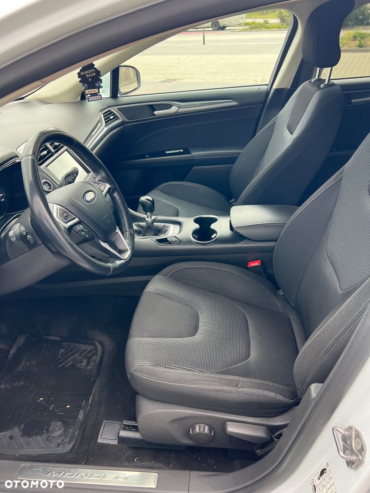 Ford Mondeo 2.0 EcoBlue Titanium - 11