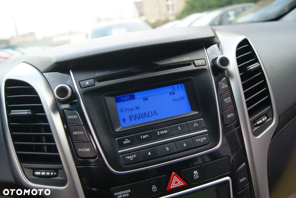 Hyundai i30 1.6 Fifa World Cup Edition - 27