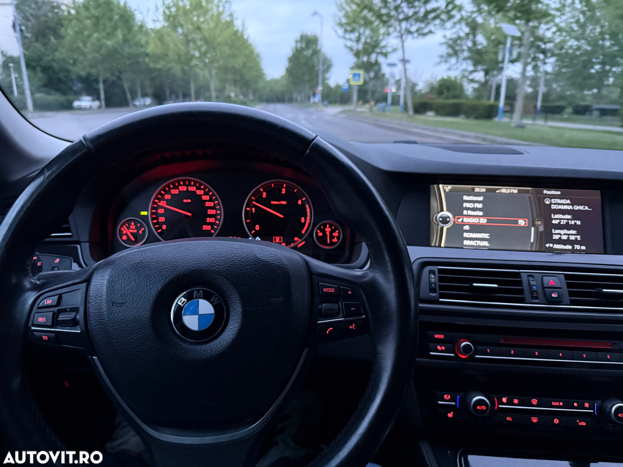 BMW Seria 5 520d Touring Aut. Luxury Line - 3