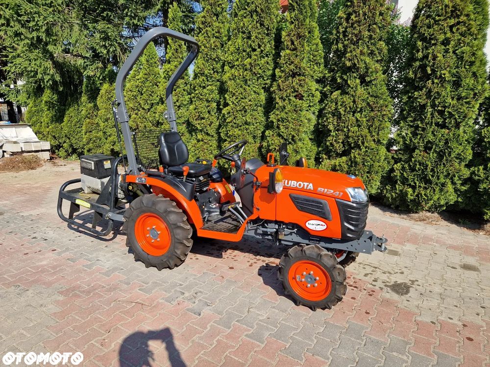 Kubota B1241 - 9