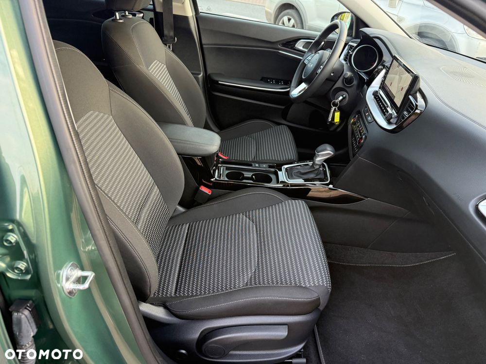 Kia Ceed 1.5 T-GDI DCT7 OPF Platinum - 10