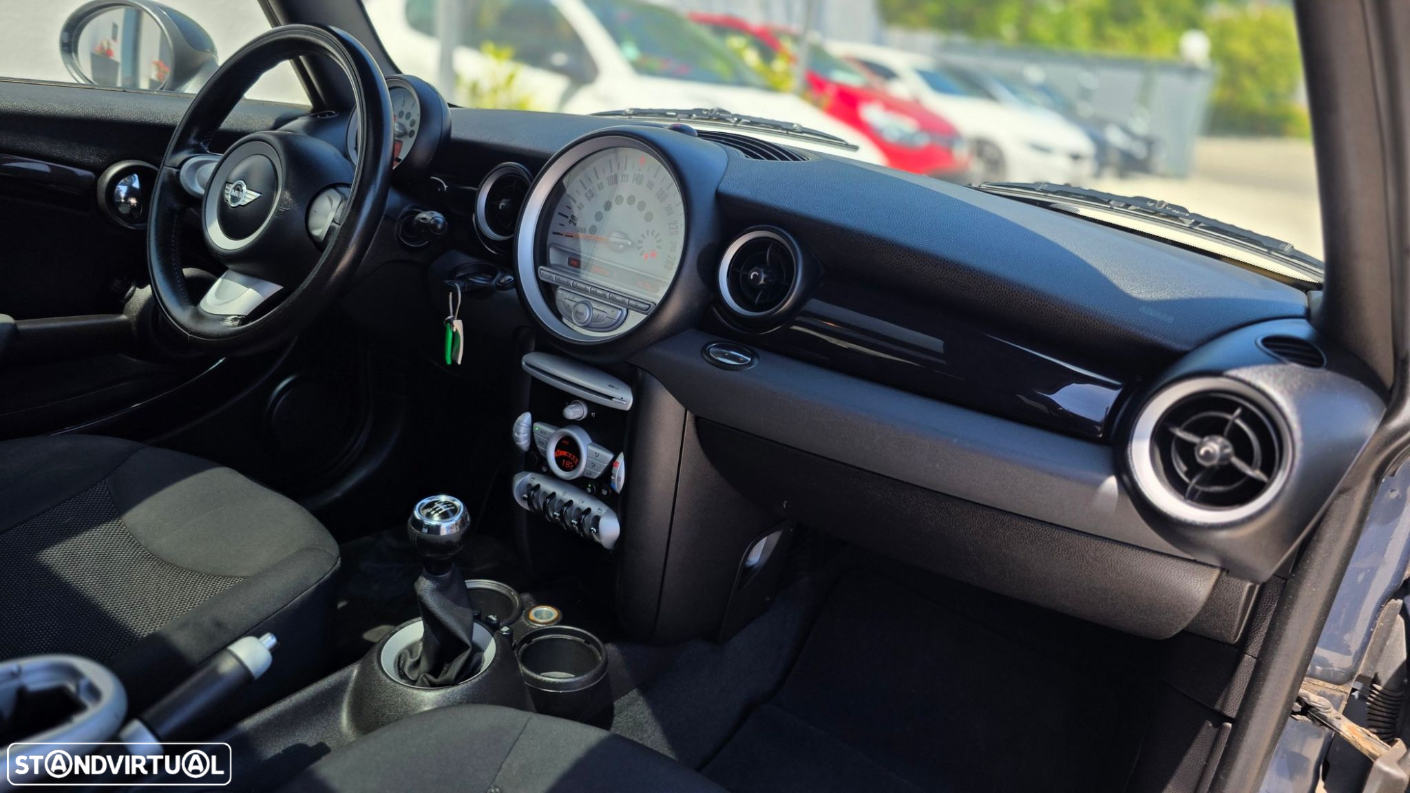 MINI 3 Portas Cooper D - 26