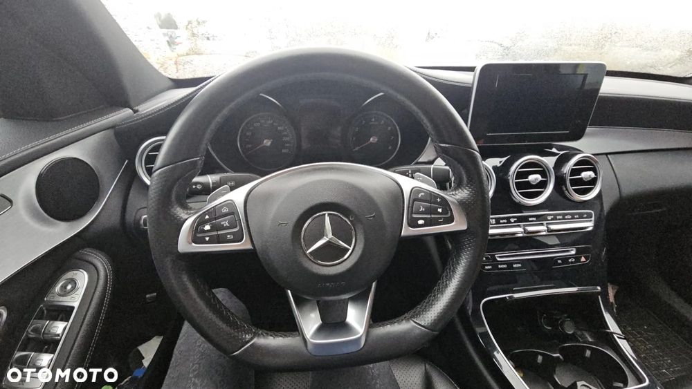 Mercedes-Benz Klasa C 200 4-Matic 9G-TRONIC - 6