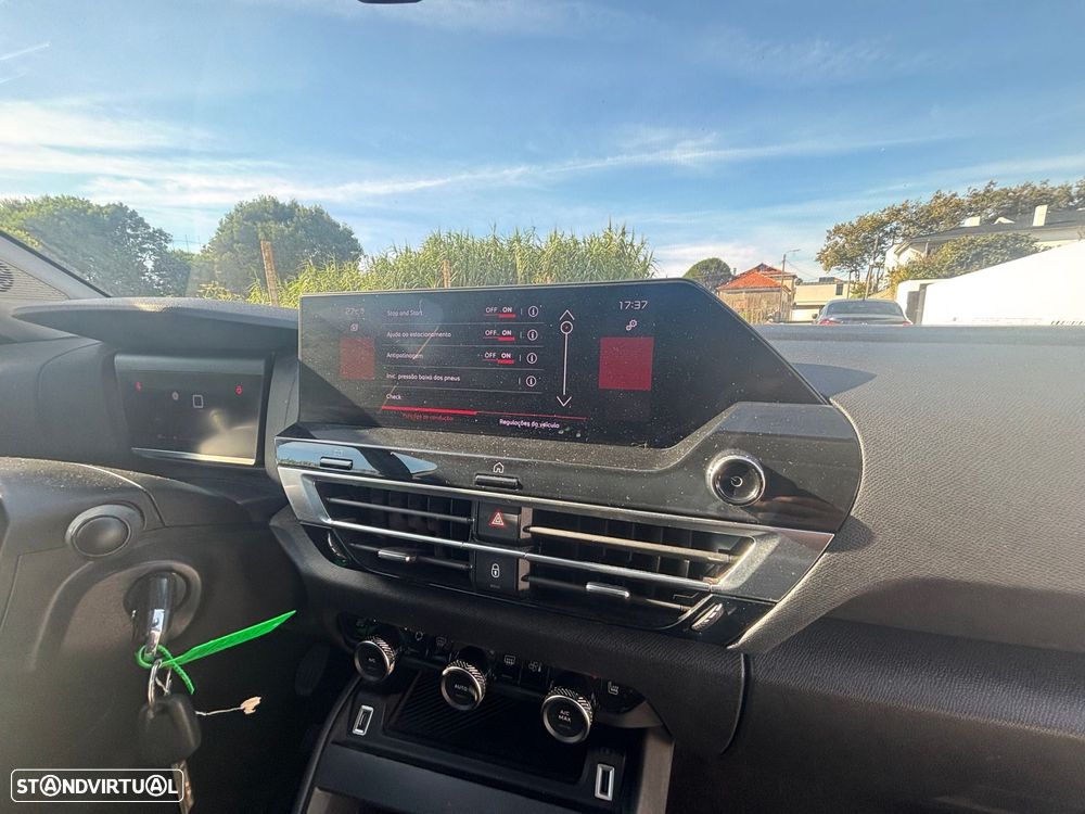 Citroën C4 PureTech 130 Stop&Start SHINE - 10