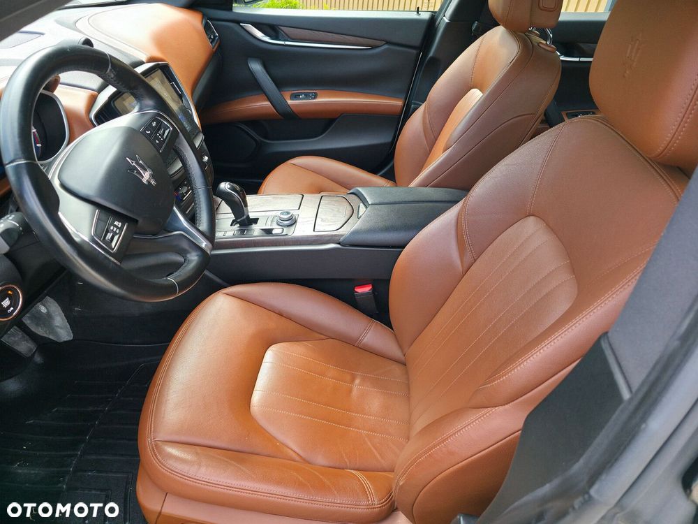 Maserati Ghibli - 8