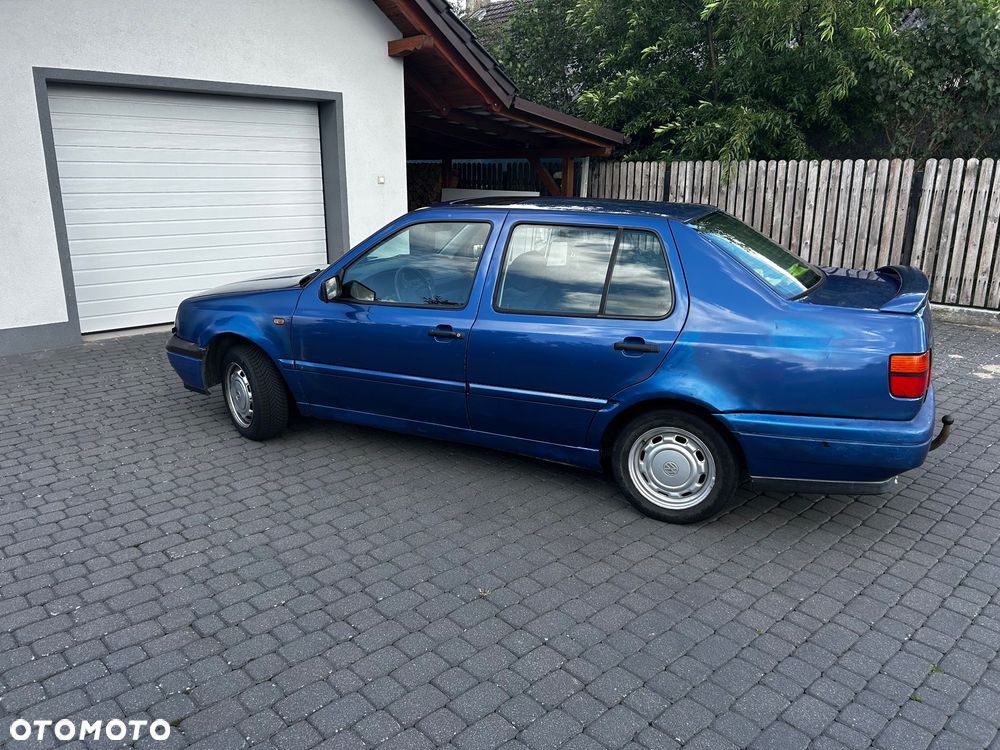 Volkswagen Vento 1.9 CL TDI - 1
