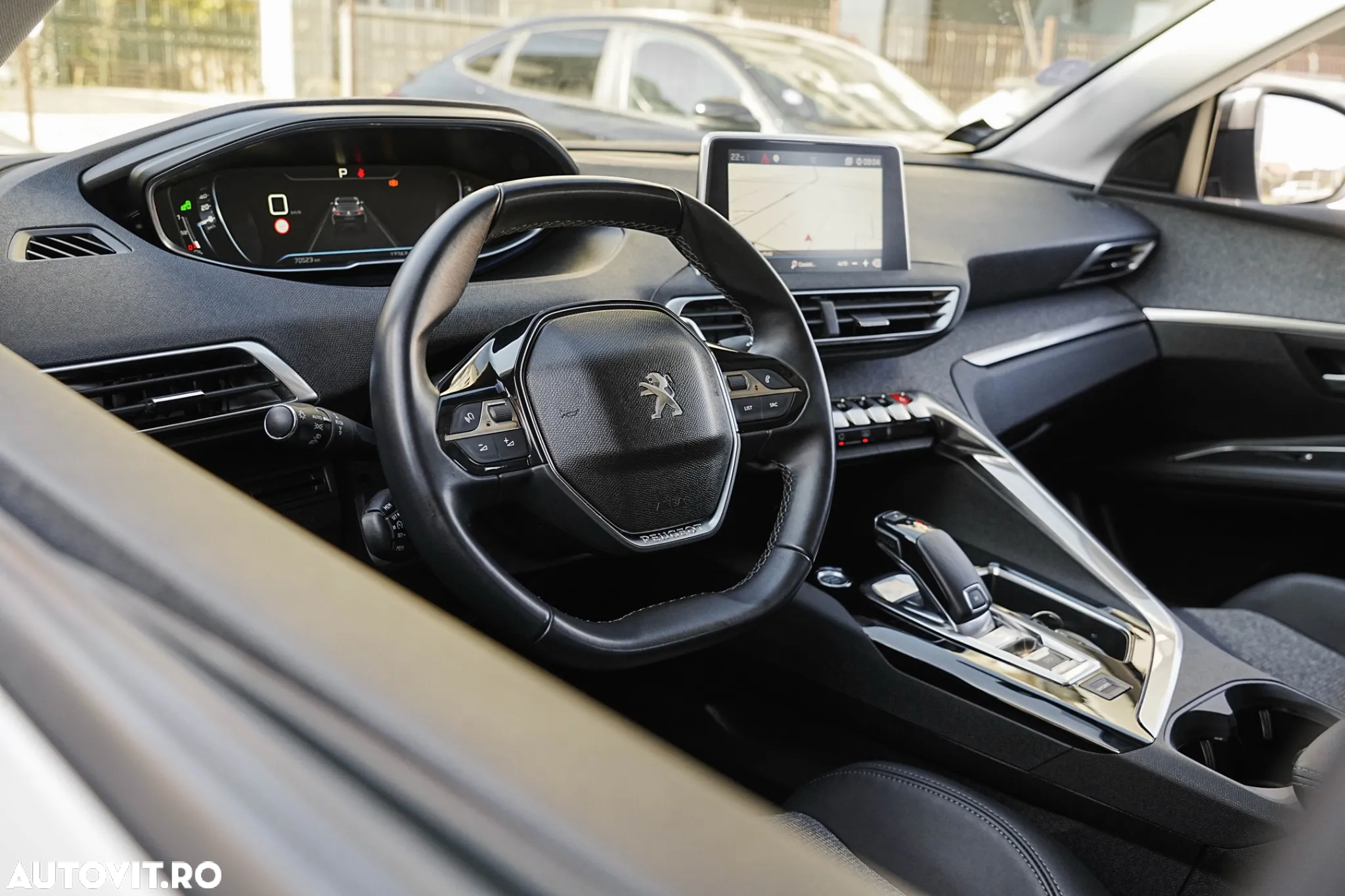 Peugeot 3008 1.2 PureTech Turbo S&S EAT8 Allure - 14
