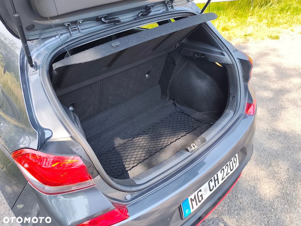 Hyundai i30 1.4 Premium - 16