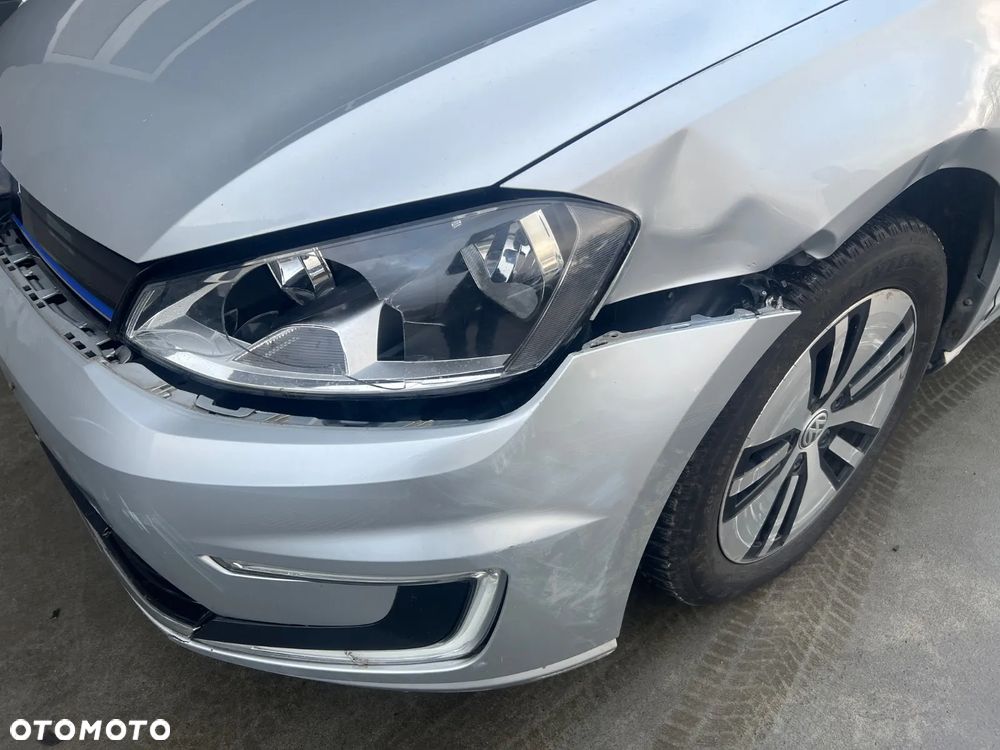 Volkswagen Golf Standard - 22