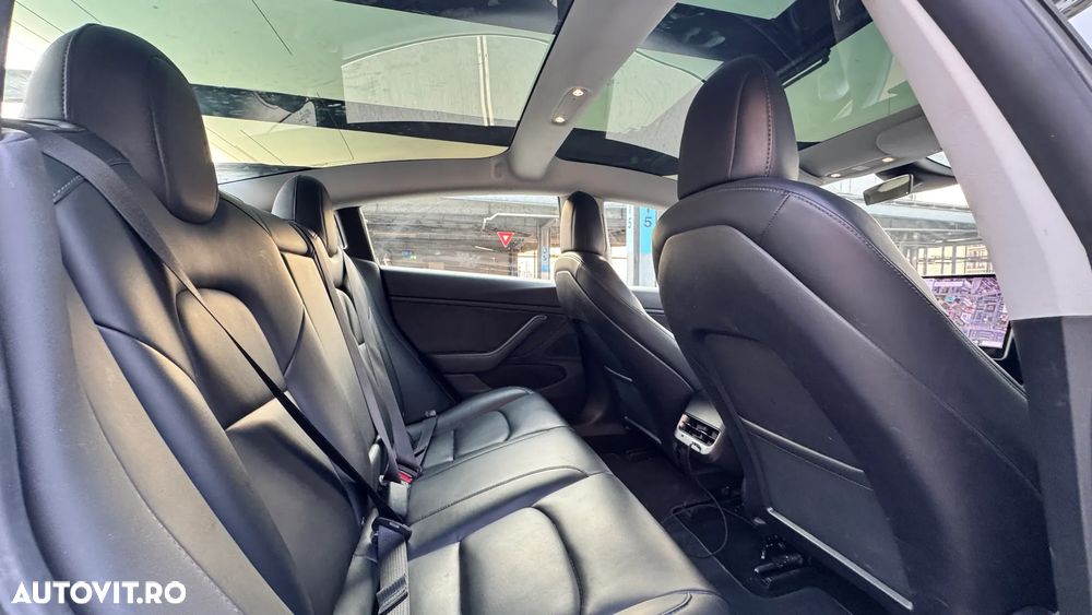Tesla Model 3 AWD Dual Motor - 27