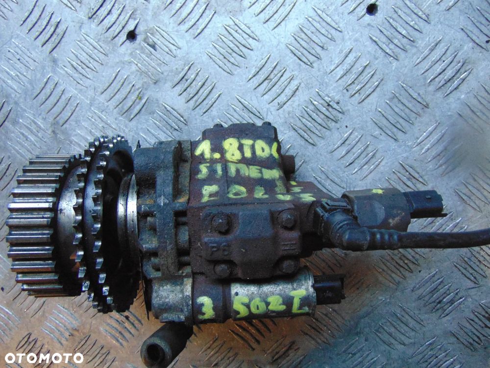 Pompa wtryskowa Ford 1,8 TDCI 4m5q9b395AE - 2