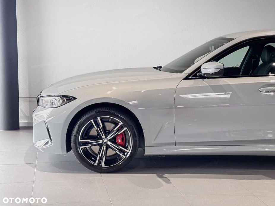 BMW Seria 3 320i xDrive M Sport - 14