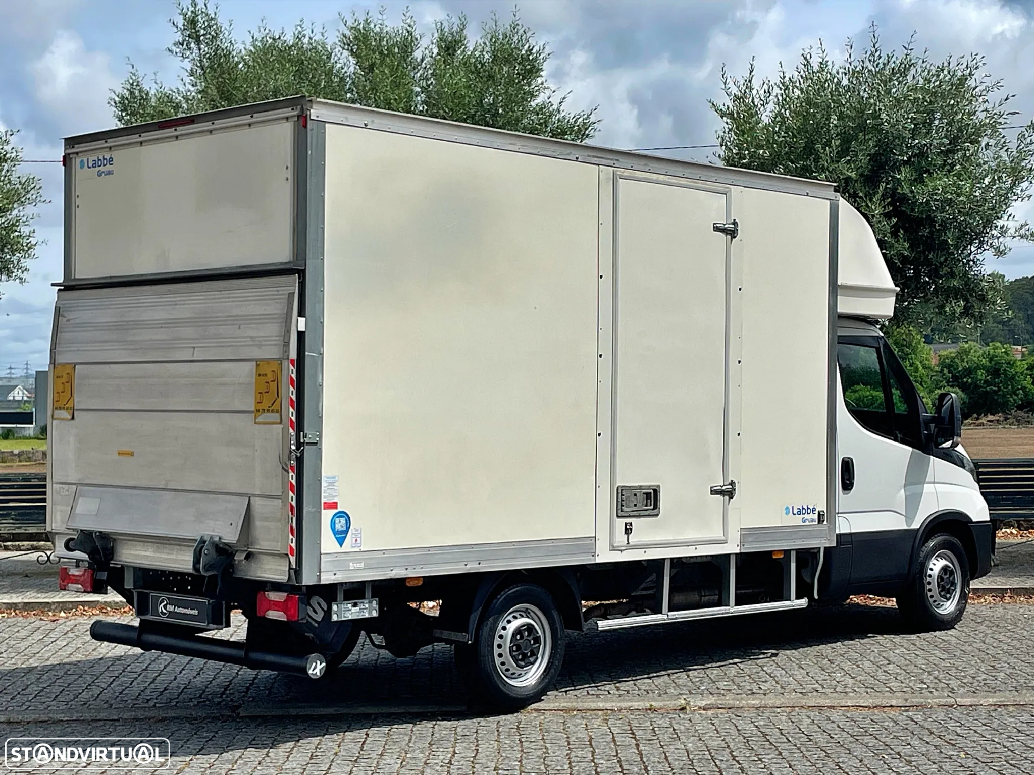 Iveco Daily 35S16 Contentor + Plataforma elevatória - 6