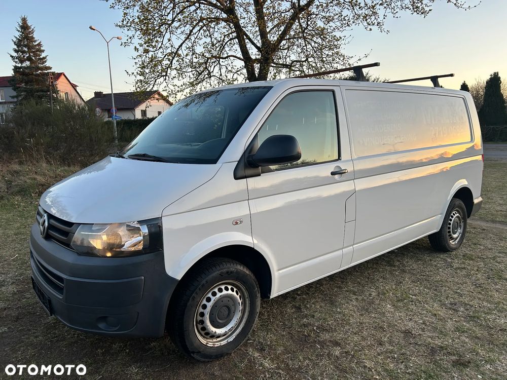 Volkswagen Transporter - 1