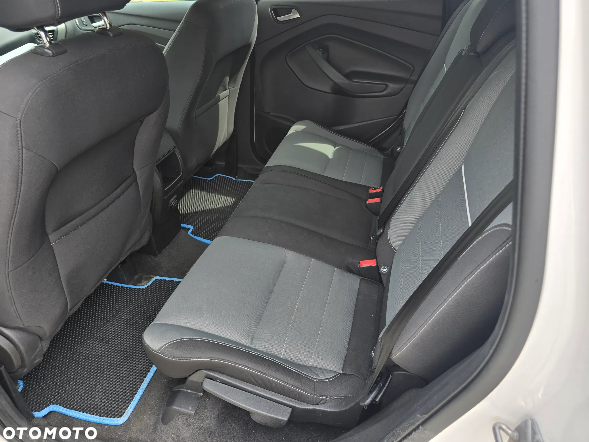 Ford Kuga - 11