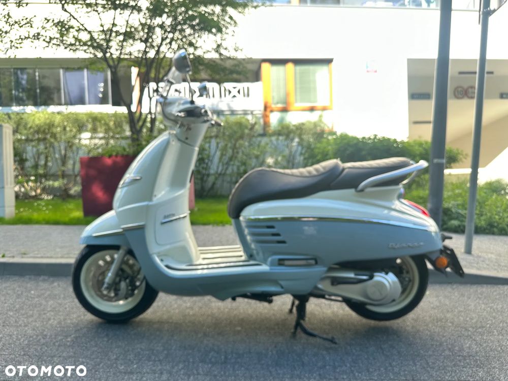 Peugeot Django - 5