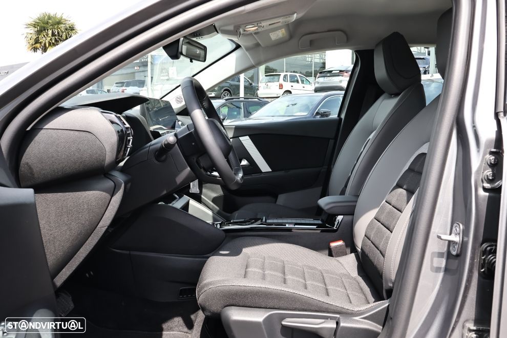 Citroën e-C4 50 kWh Plus - 17