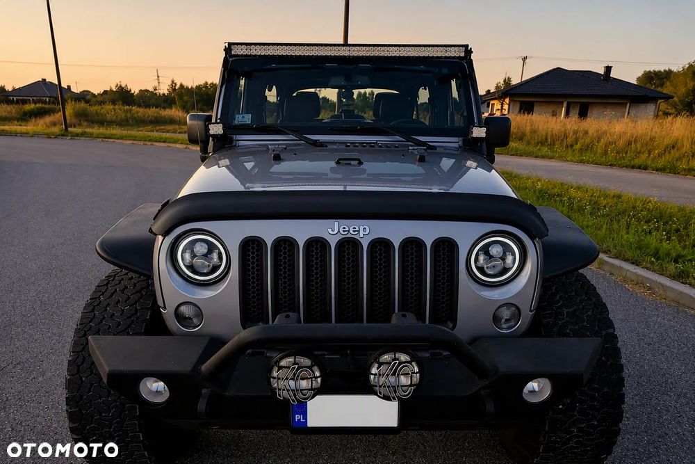 Jeep Wrangler 3.6 Unlim Sahara - 4